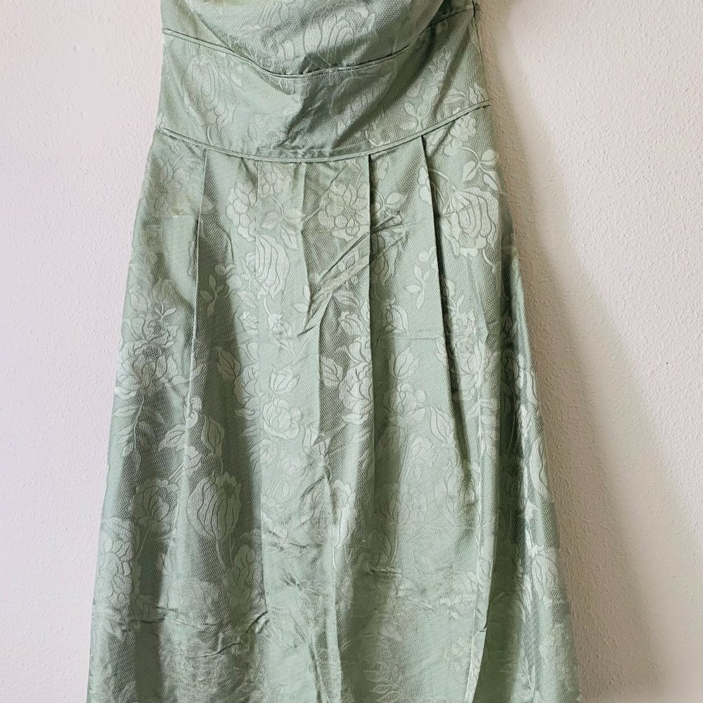 ANN TAYLOR FLORAL JACQUARD STRAPLESS COCKTAIL DRESS SZ 2 CELADON PLEATED.